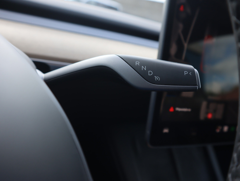 Tesla Model Y, 2022