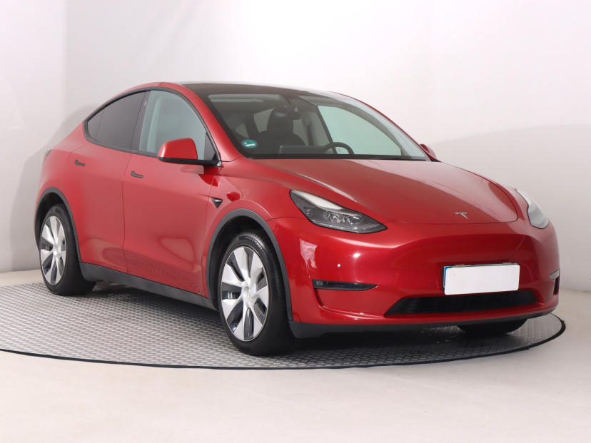 Tesla Model Y, 2022