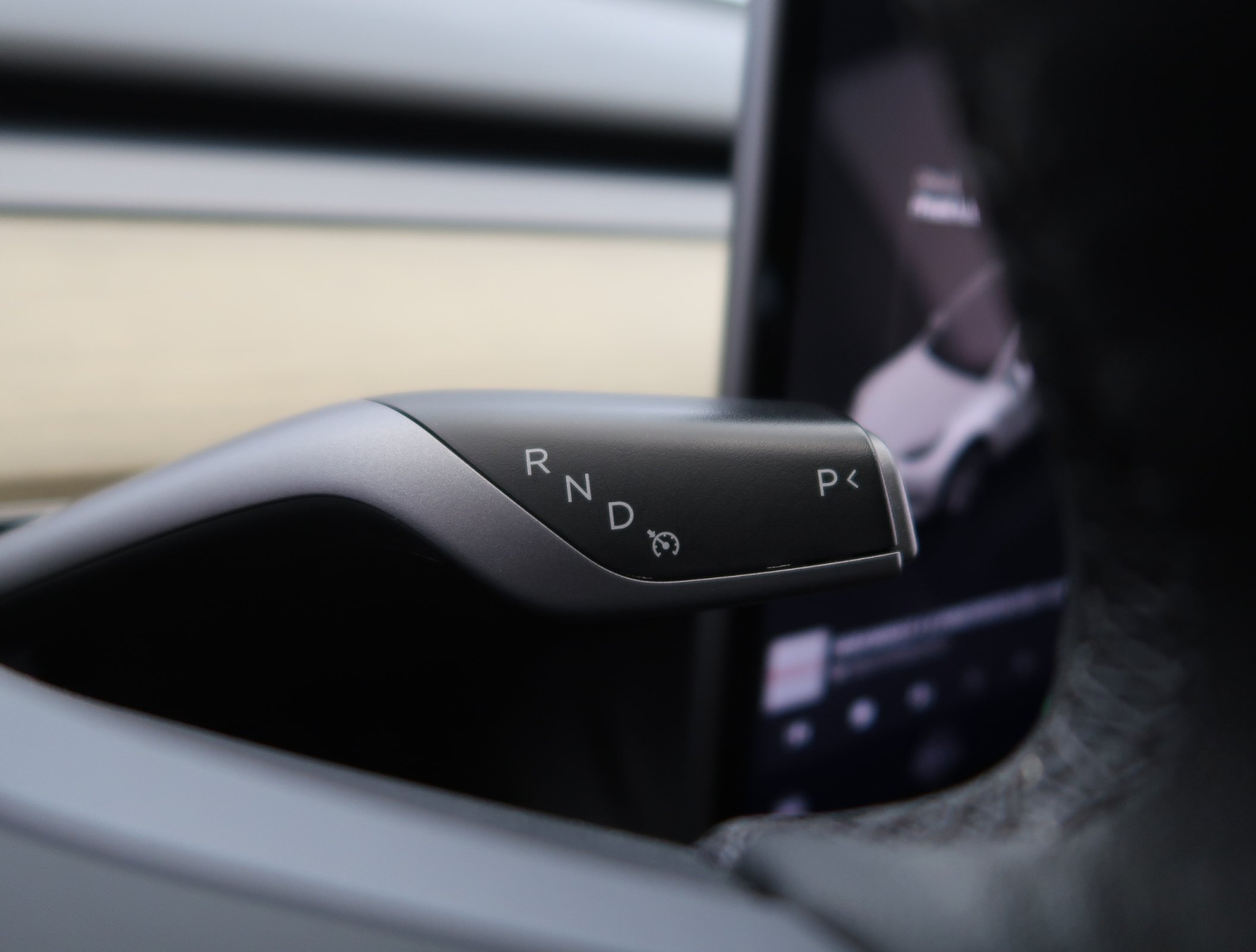 Tesla Model Y Standard Range – fotografie 18