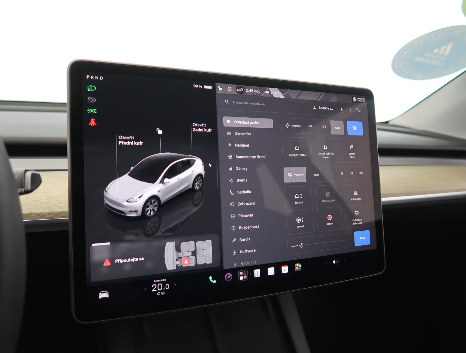 Tesla Model Y Standard Range – fotografie 29