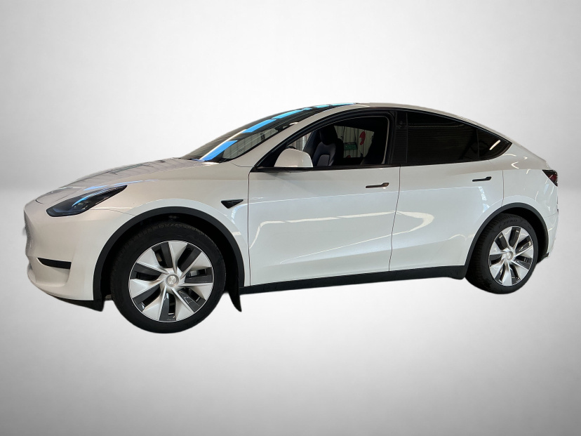 Tesla Model Y, 2023