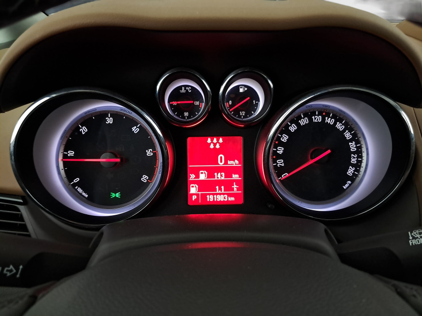 Opel Zafira, 2015