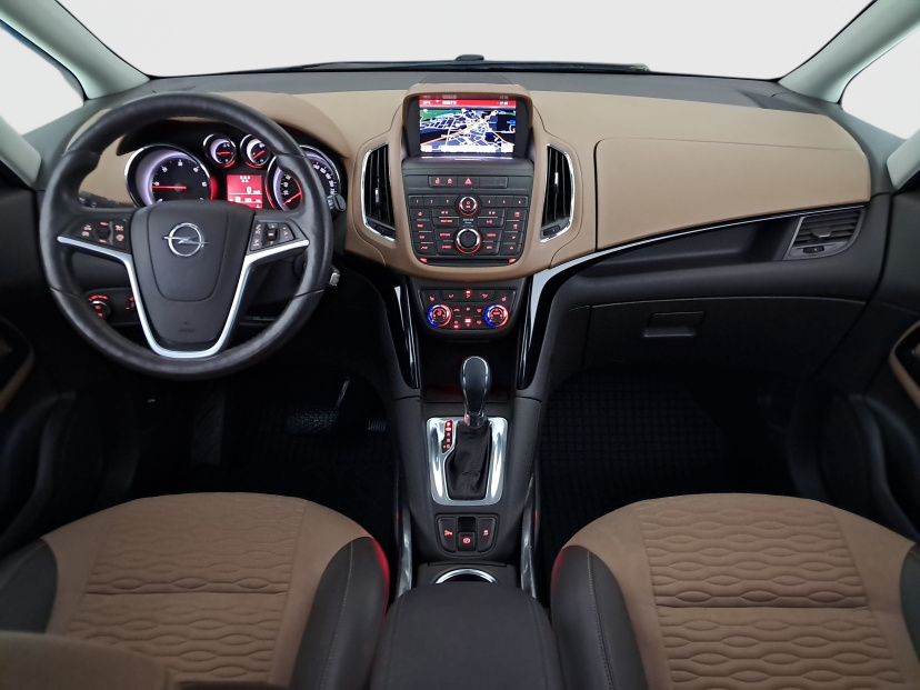 Opel Zafira, 2015