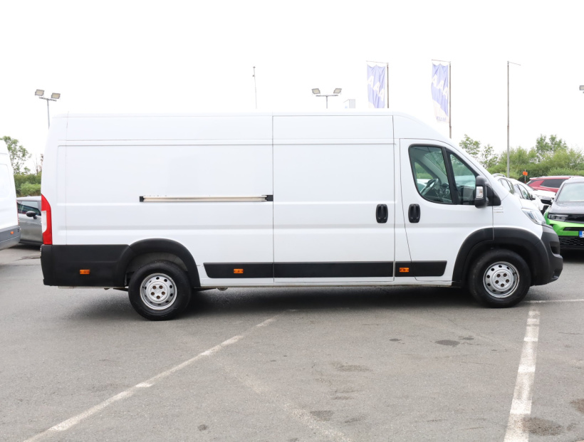 Opel Movano, 2023