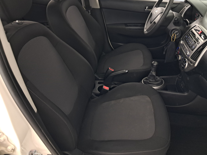 Hyundai i20, 2013