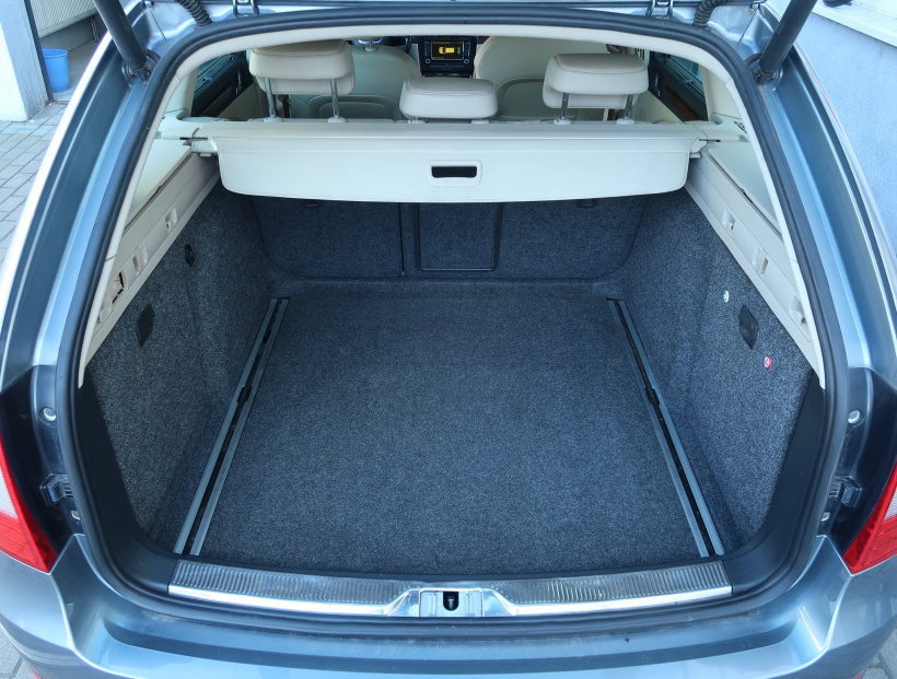 Škoda Superb, 2009