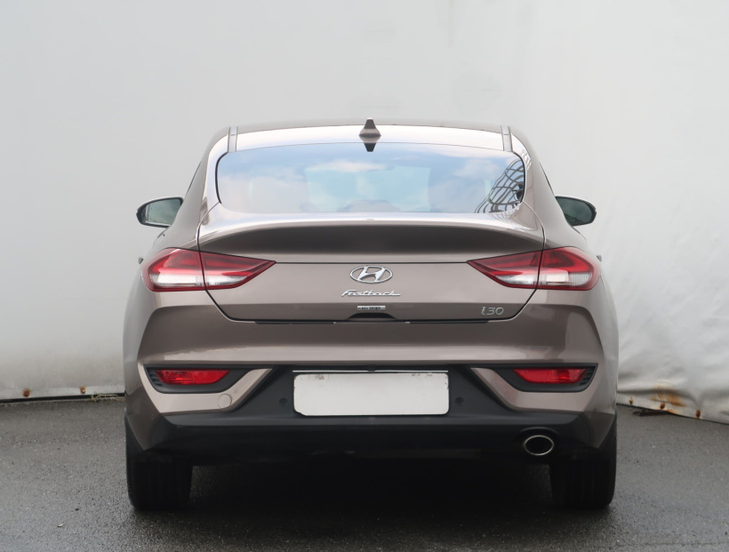 Hyundai i30 Fastback, 2021