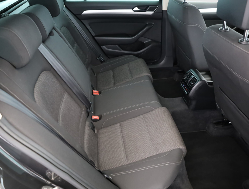 Volkswagen Passat, 2019