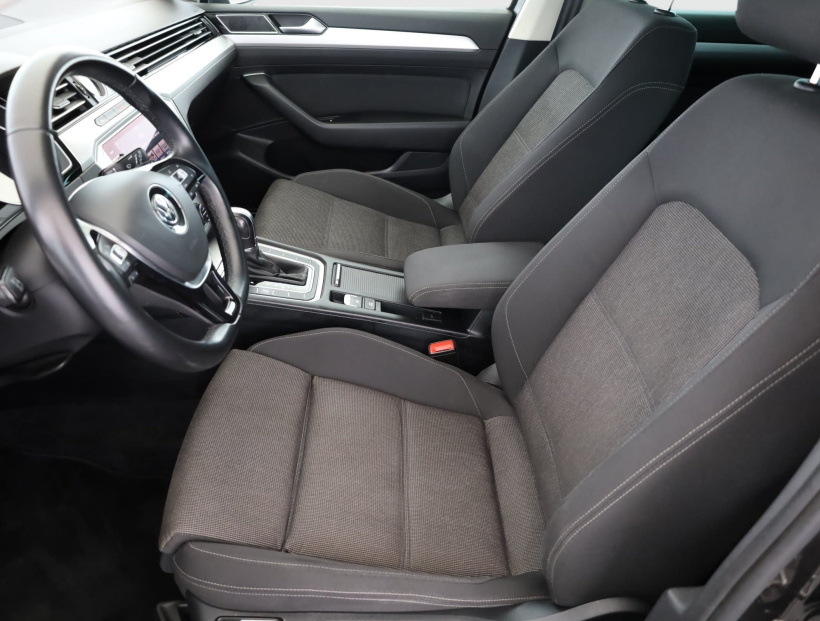 Volkswagen Passat, 2019