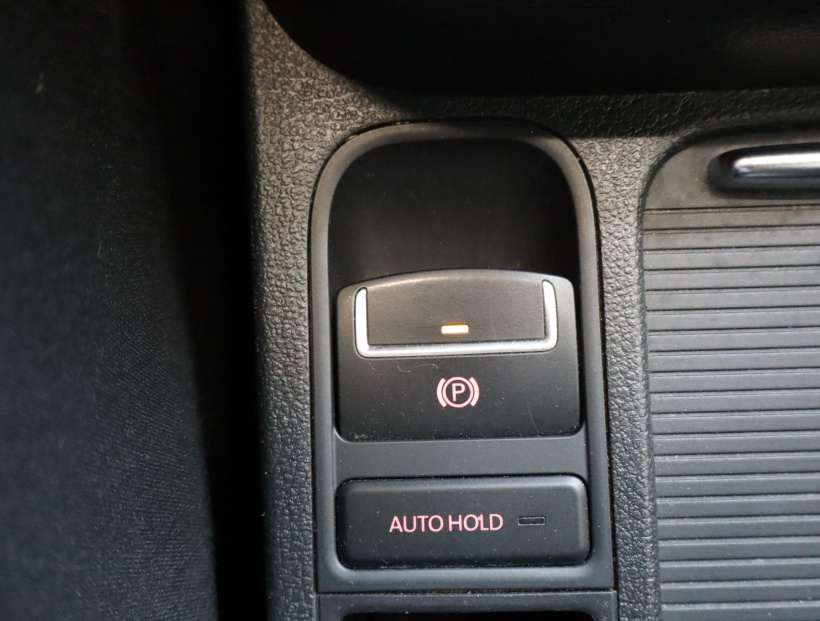 Volkswagen Tiguan, 2014