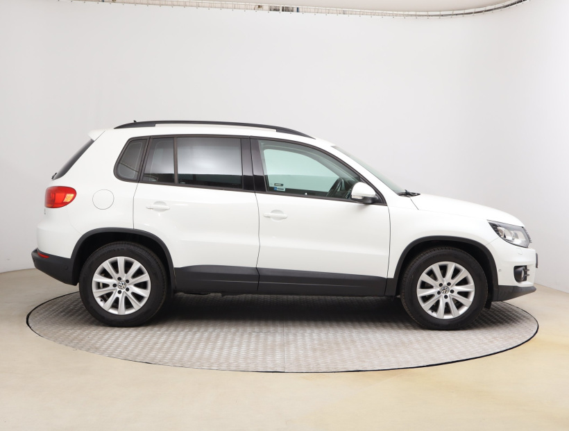 Volkswagen Tiguan, 2014