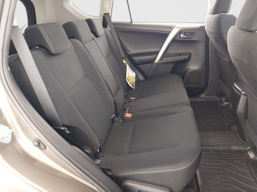 Toyota RAV 4, 2015