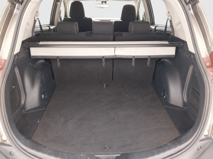 Toyota RAV 4, 2015
