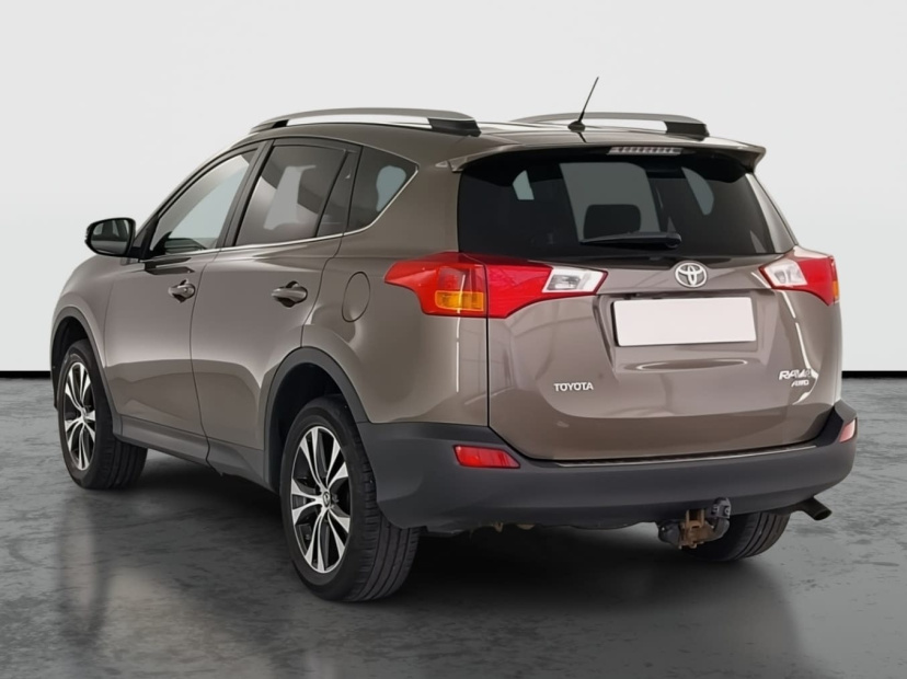 Toyota RAV 4, 2015
