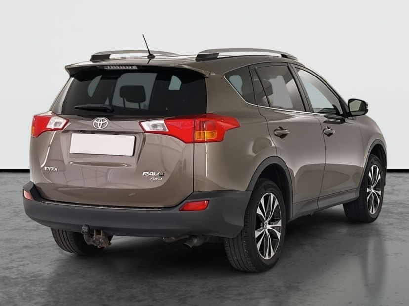 Toyota RAV 4, 2015