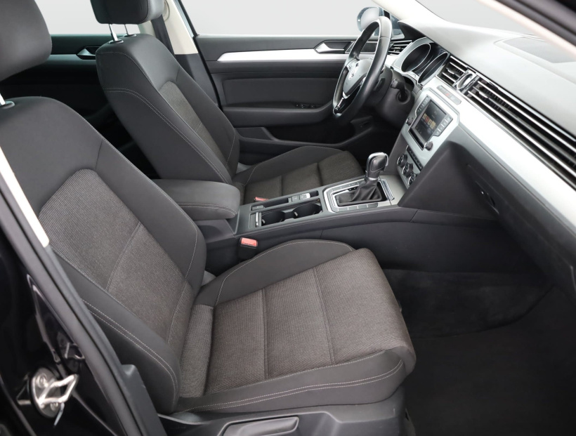 Volkswagen Passat, 2015