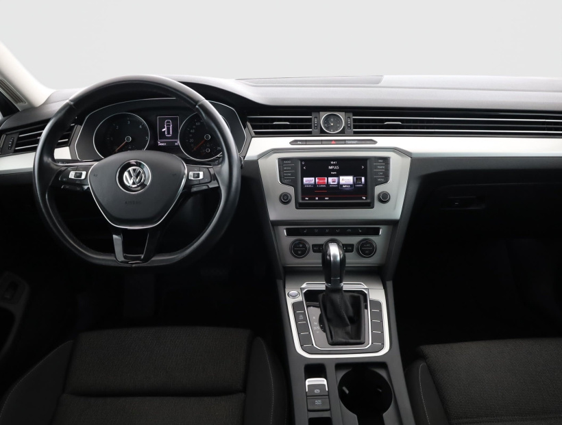 Volkswagen Passat, 2015