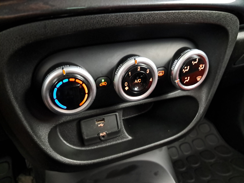 Fiat 500L, 2013