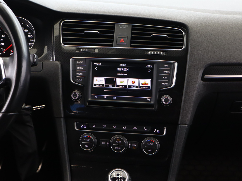 Volkswagen Golf, 2015