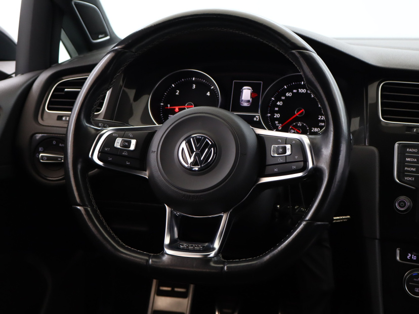 Volkswagen Golf, 2015