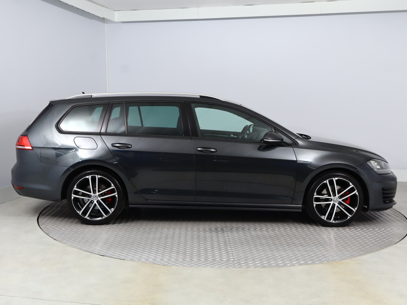 Volkswagen Golf, 2015
