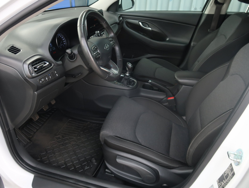 Hyundai i30, 2023