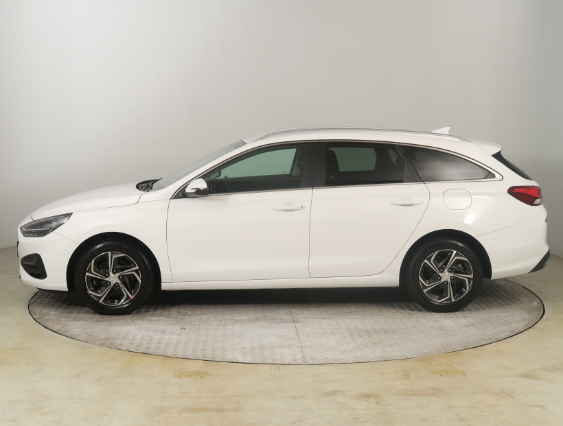 Hyundai i30, 2023