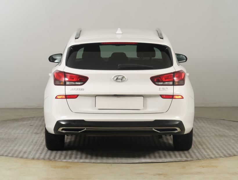 Hyundai i30, 2023