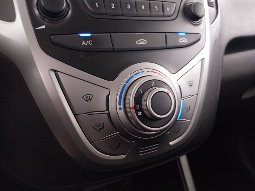 Hyundai ix20, 2012