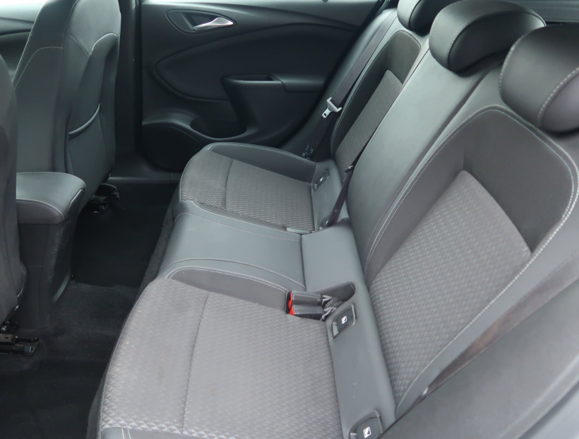 Opel Astra, 2019