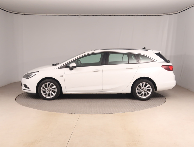 Opel Astra, 2019