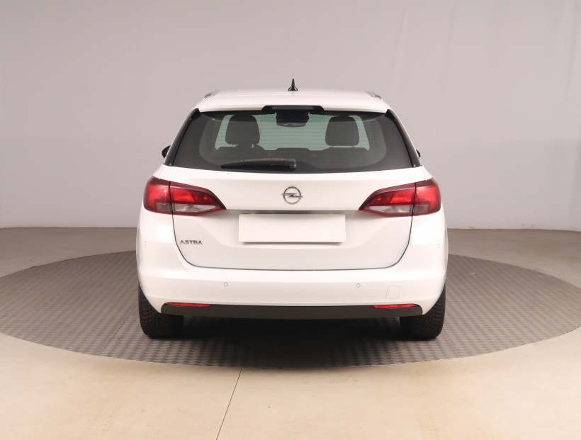 Opel Astra, 2019