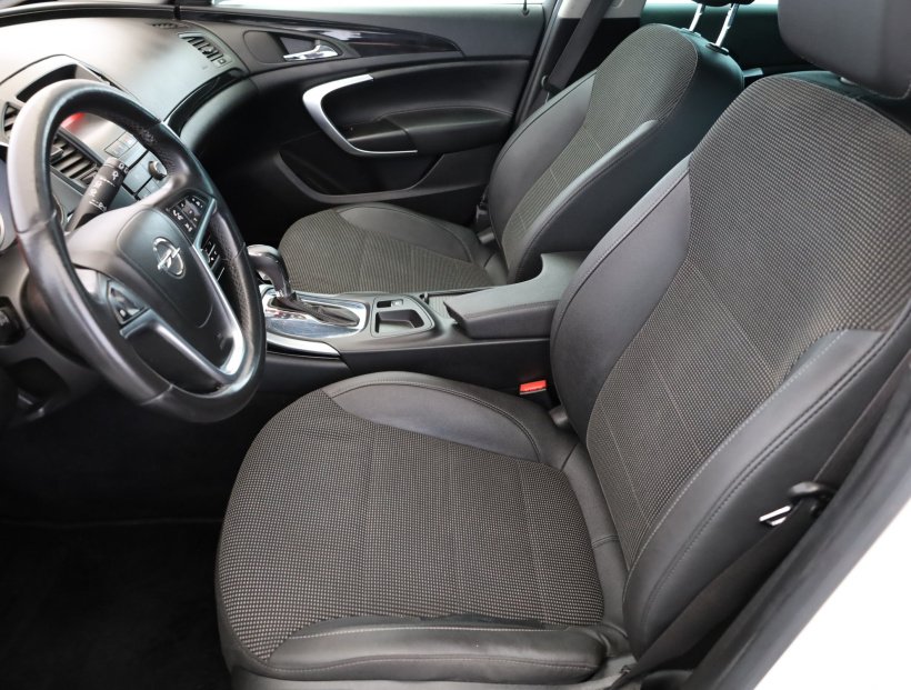 Opel Insignia, 2012