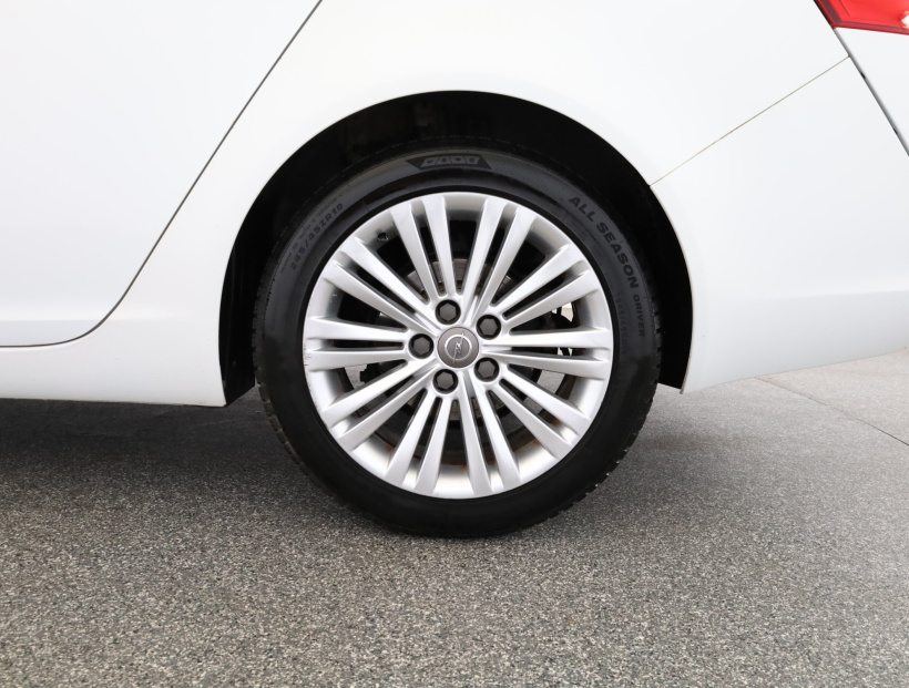 Opel Insignia, 2012