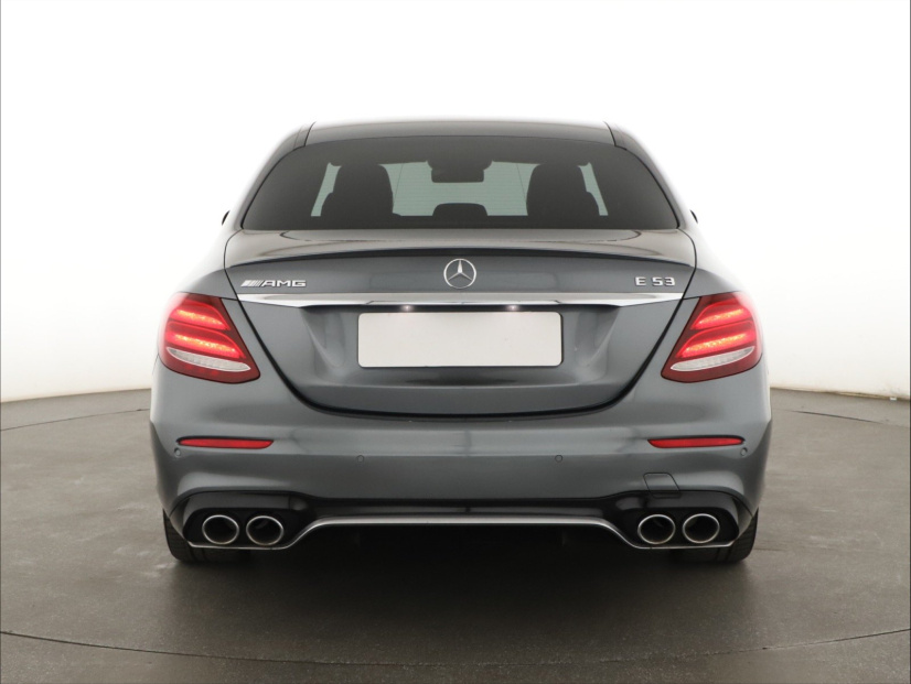 Mercedes-Benz E, 2018