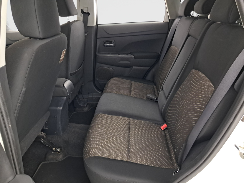 Mitsubishi ASX, 2016
