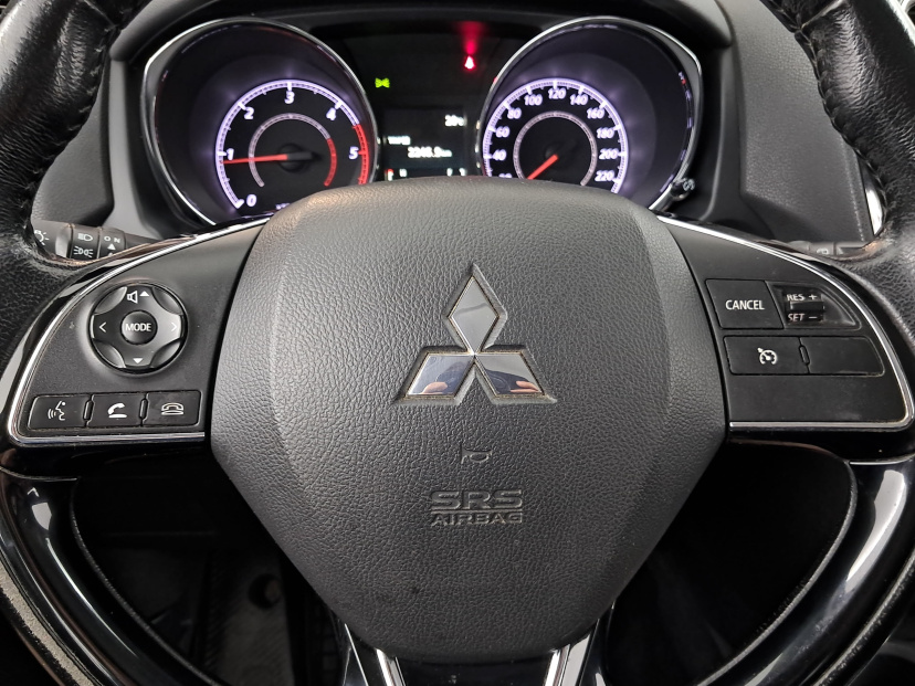Mitsubishi ASX, 2016