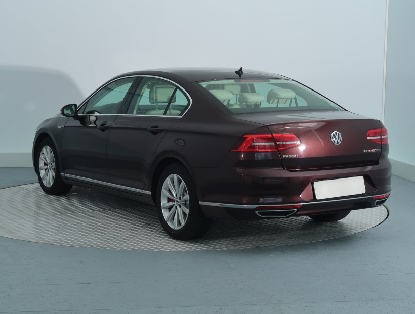 Volkswagen Passat, 2015