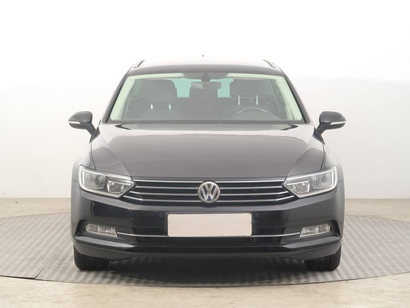 Volkswagen Passat, 2015