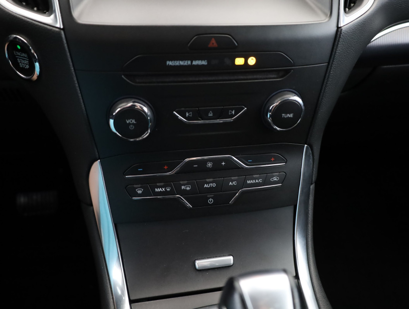 Ford S-Max, 2015