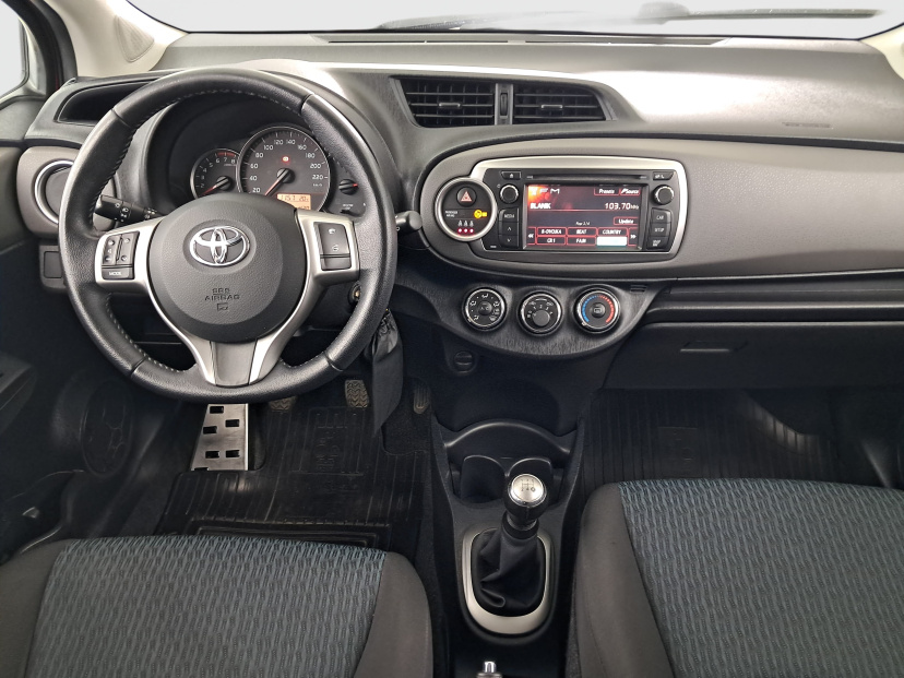 Toyota Yaris, 2011