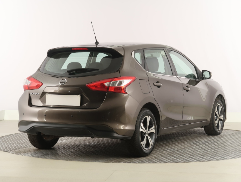 Nissan Pulsar, 2015