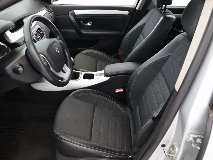 Renault Laguna, 2008
