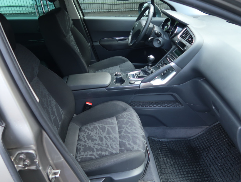 Peugeot 3008, 2010