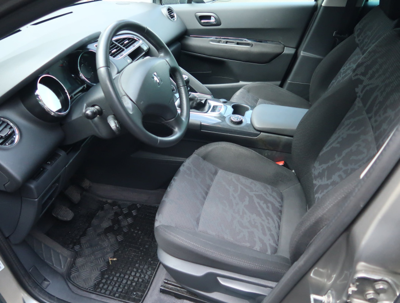 Peugeot 3008, 2010