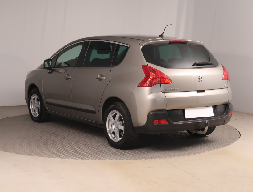 Peugeot 3008, 2010