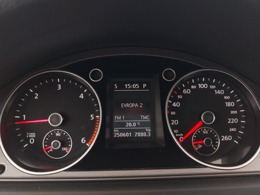 Volkswagen Passat, 2011