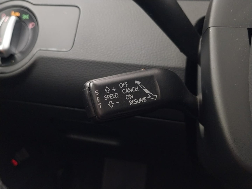 Volkswagen Passat, 2011