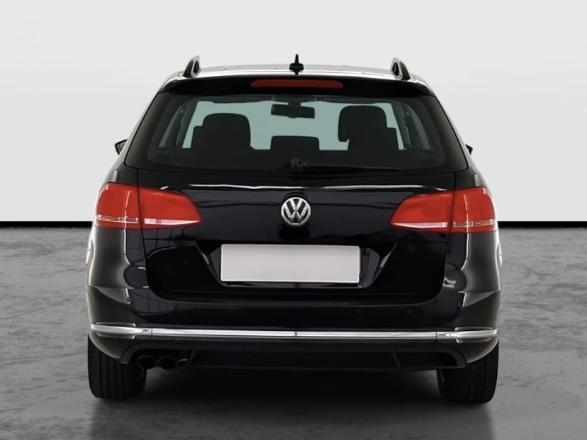 Volkswagen Passat, 2011