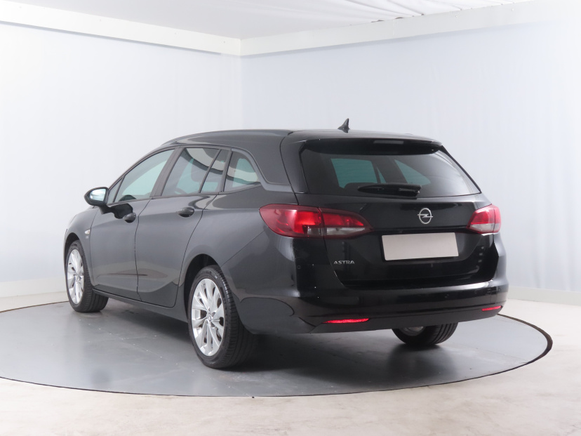 Opel Astra, 2019